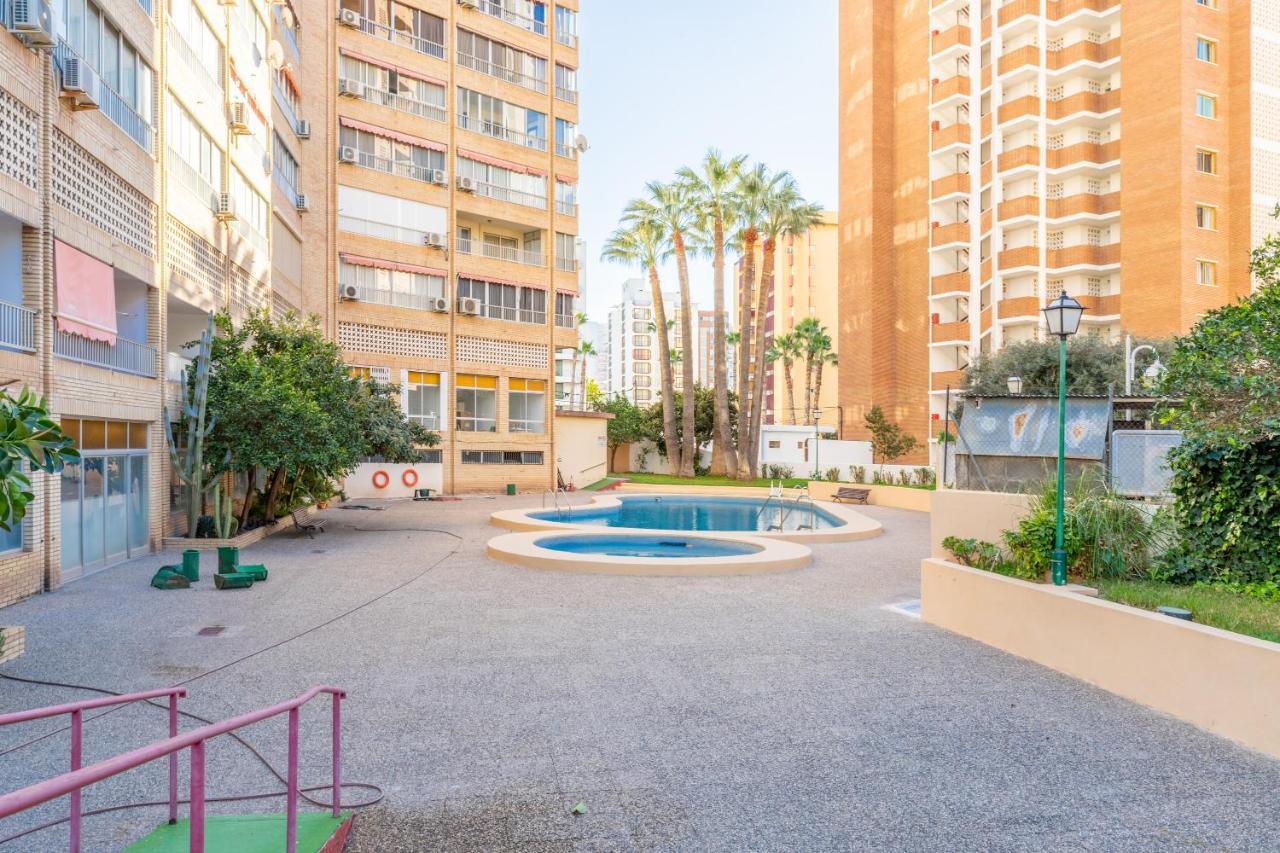 Apartamento Benidorm Exterior foto